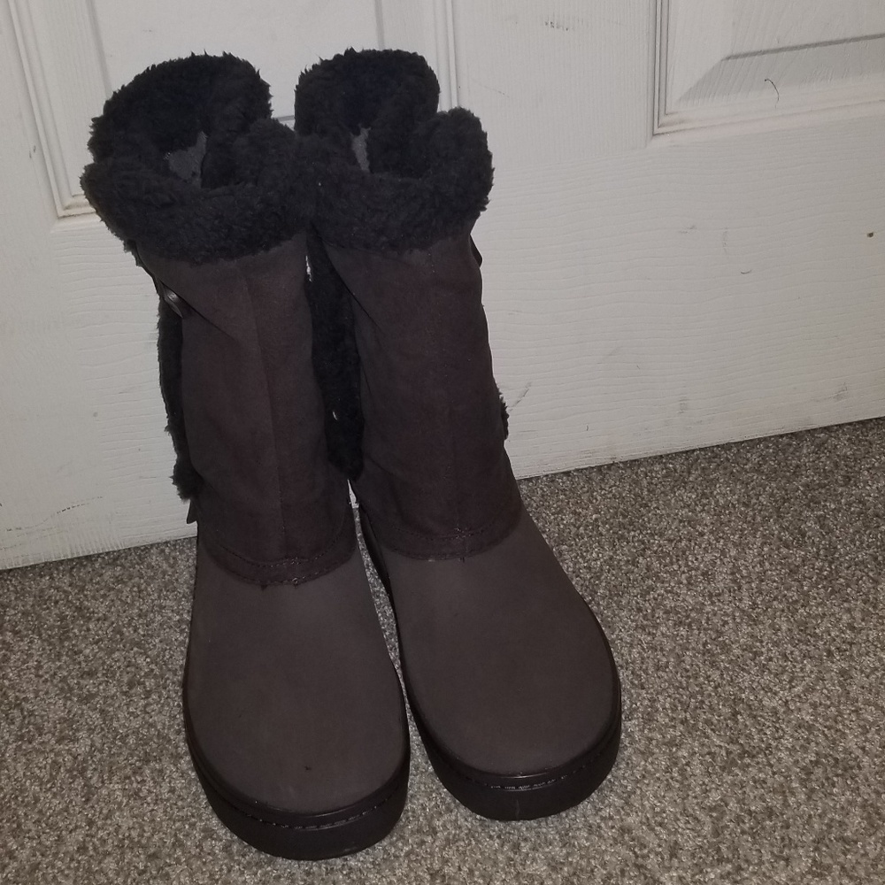 Brown Crocs winter boots